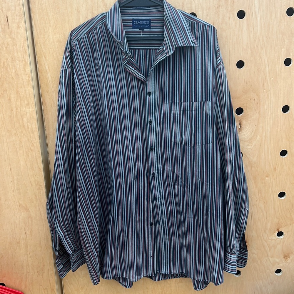 Vintage men’s stripe button down shirt long sleeve